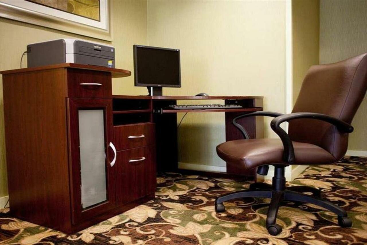 Dublin Inn And Suites 외부 사진
