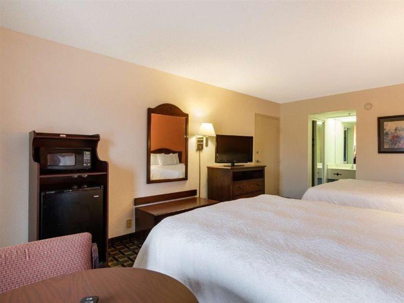 Dublin Inn And Suites 외부 사진
