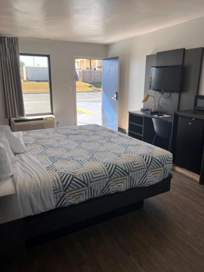 Dublin Inn And Suites 외부 사진