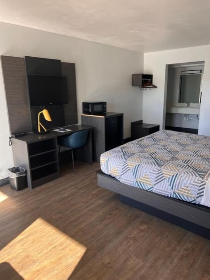 Dublin Inn And Suites 외부 사진